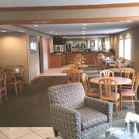 Quality Inn & Suites Milwaukee Eksteriør billede