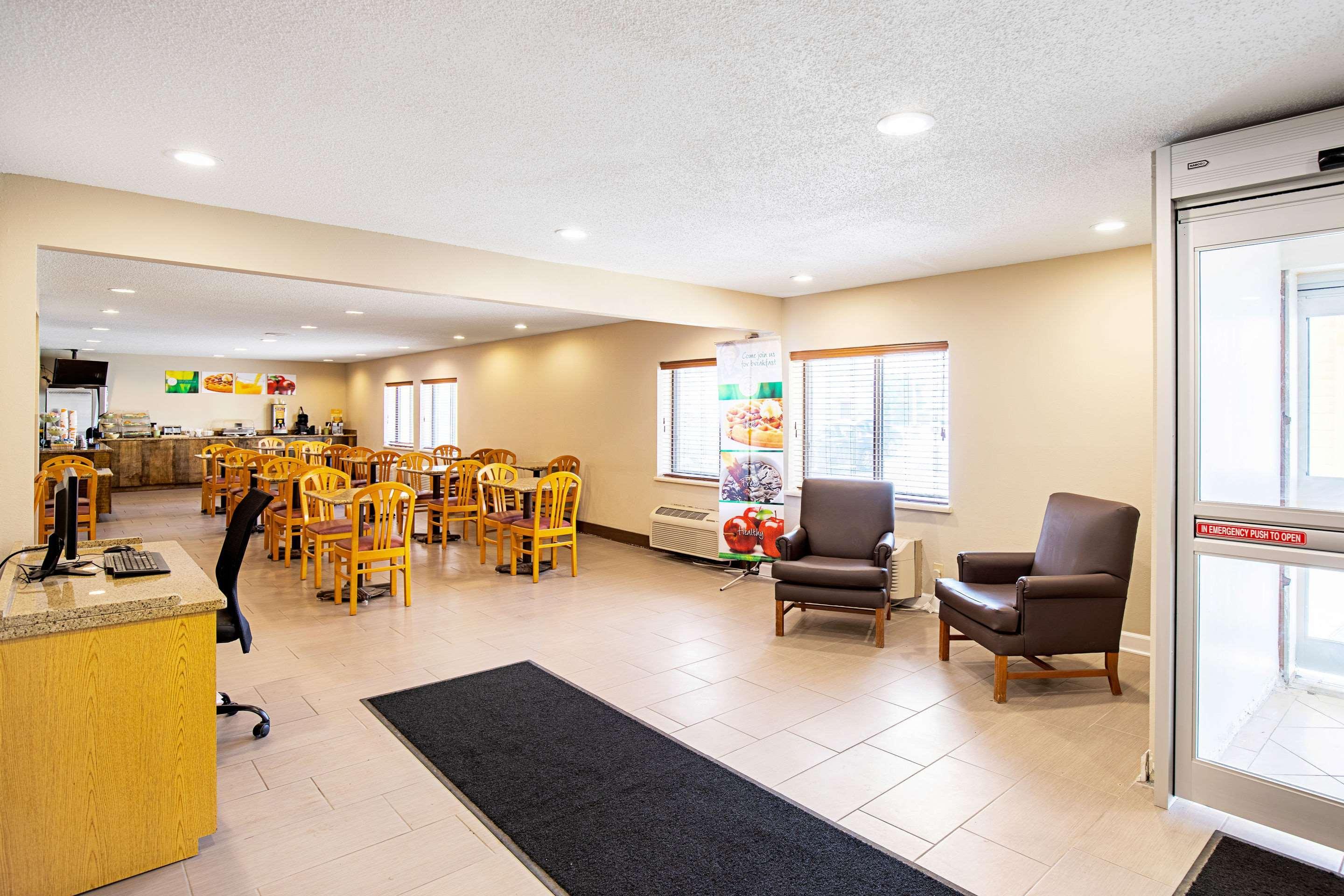 Quality Inn & Suites Milwaukee Eksteriør billede