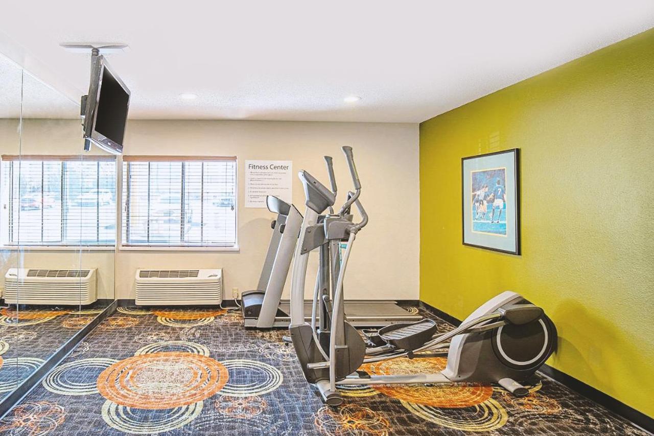 Quality Inn & Suites Milwaukee Eksteriør billede