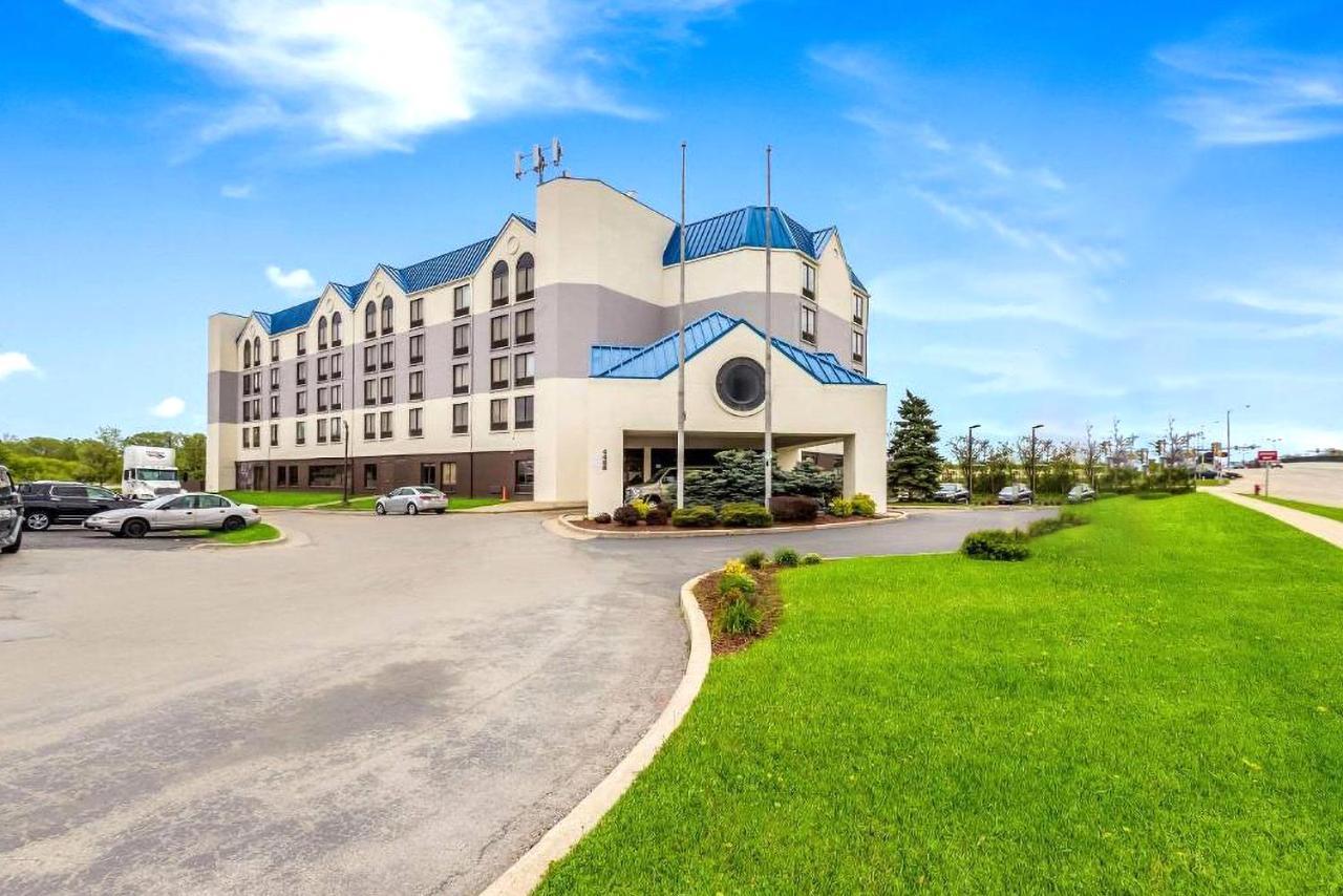 Quality Inn & Suites Milwaukee Eksteriør billede