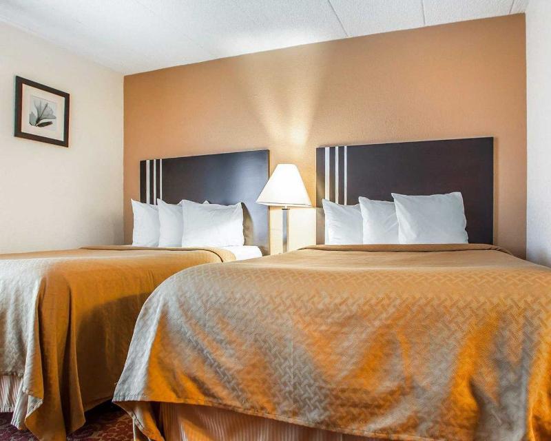 Quality Inn & Suites Milwaukee Eksteriør billede