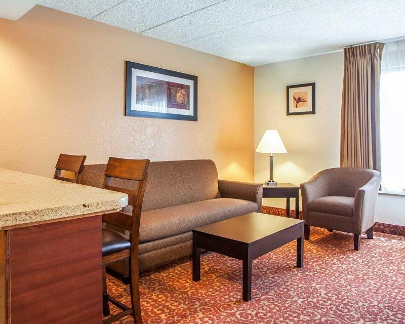 Quality Inn & Suites Milwaukee Eksteriør billede