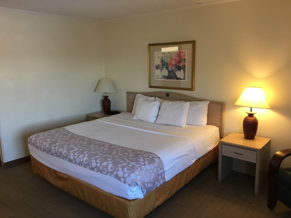 Quality Inn & Suites Milwaukee Eksteriør billede