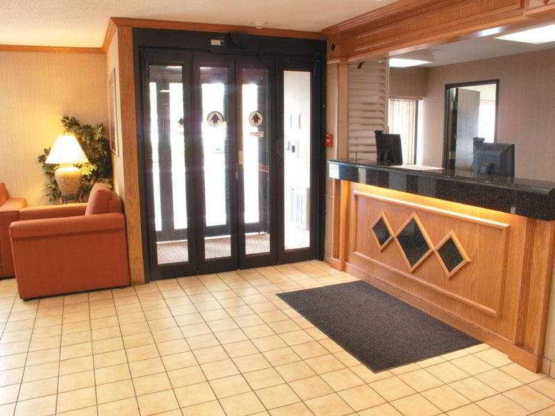 Quality Inn & Suites Milwaukee Interiør billede