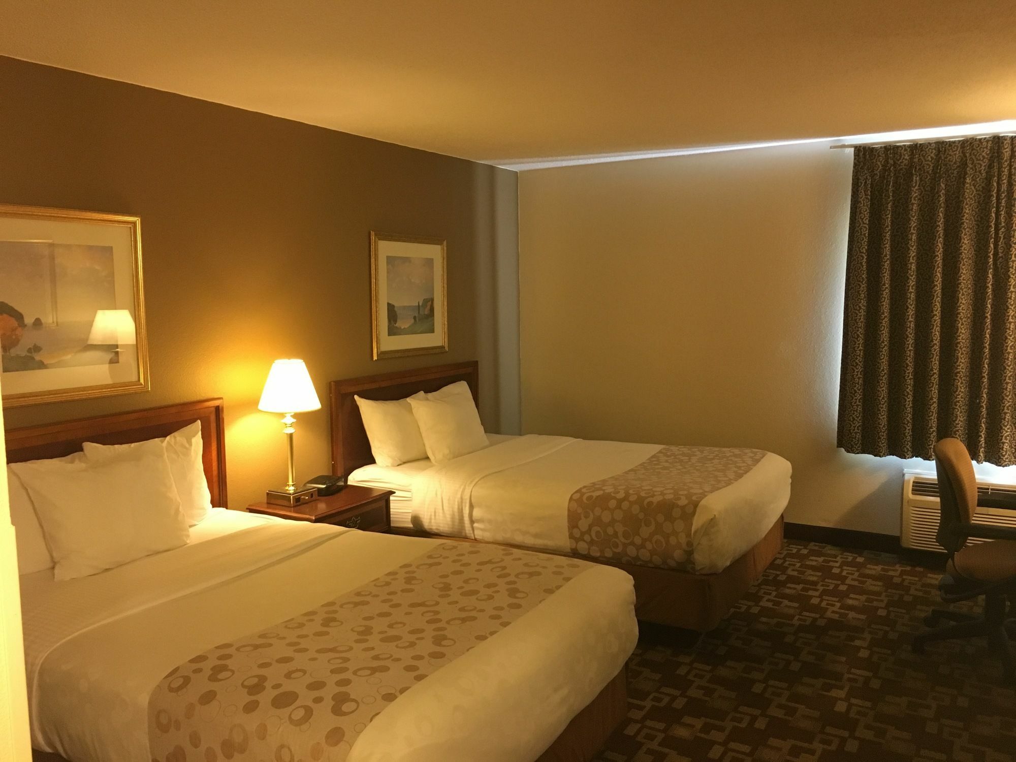 Quality Inn & Suites Milwaukee Eksteriør billede